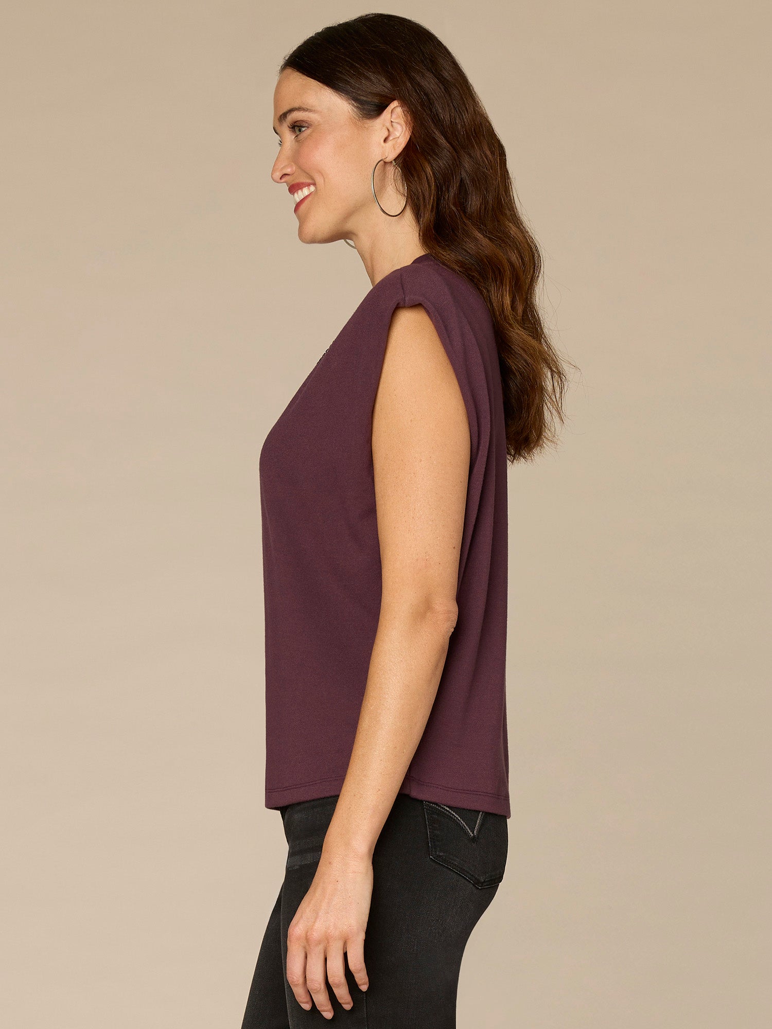 Extended Cap Sleeve Crew Neck Knit Top with Rhinestone Cut Out